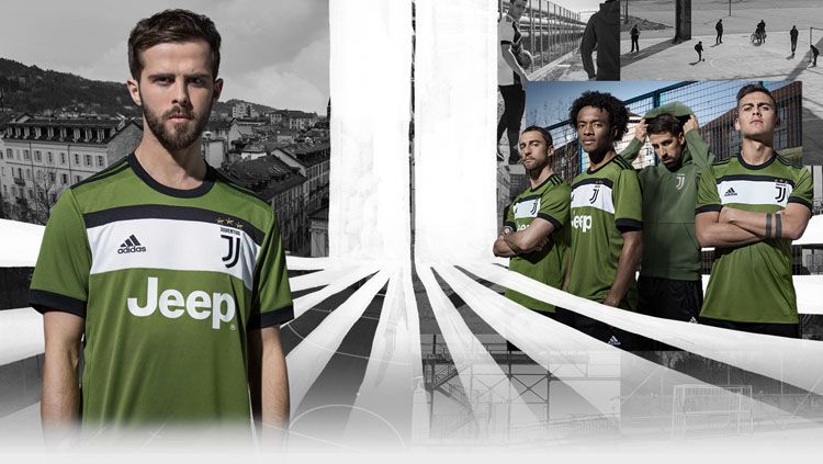 Jersey ketiga Juventus. Copyright: © Juventus