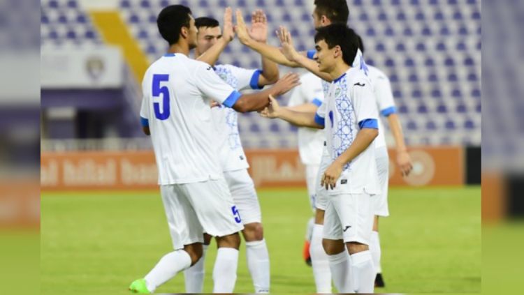 Selebrsi pemain Uzbekistan. Copyright: © afc.com