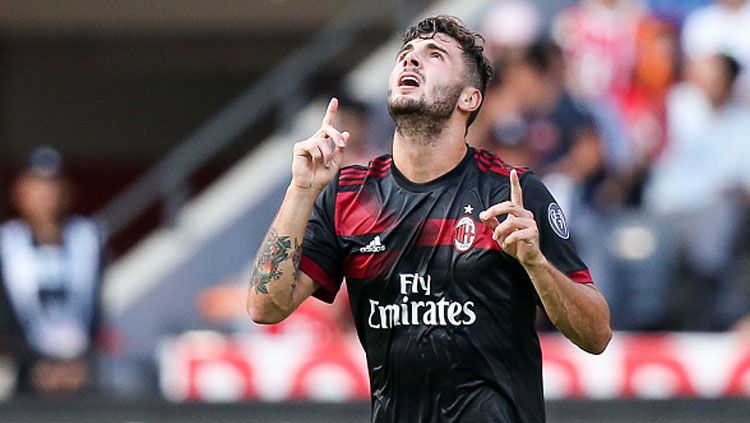 Patrick Cutrone selebrasi. Copyright: © INDOSPORT