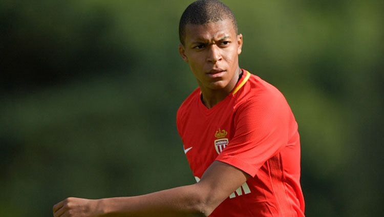 Kylian Mbappe saat latihan bersama AS Monaco. Copyright: © Indosport.com