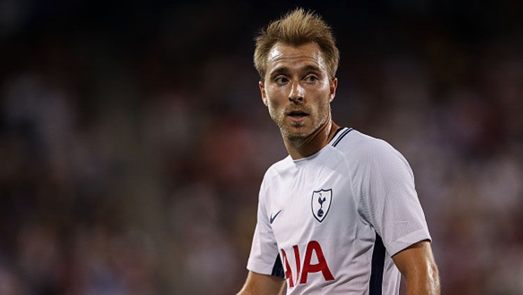 Pemain sepak bola Tottenham Hotspur, Christian Eriksen, memiliki niat yang tak terduga terkait keinginannya untuk hengkang dari klub Liga Primer Inggris itu. Copyright: © INDOSPORT