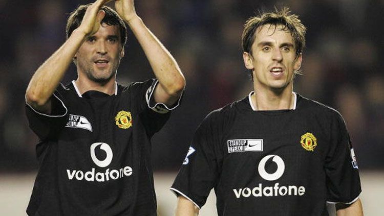 Roy Keane dan Gary Neville. Copyright: © Indosport.com