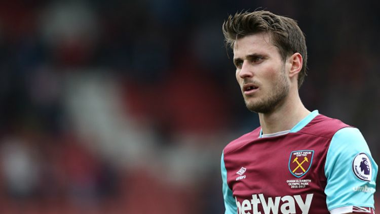 Havard Nordtveit, mantan penggawa West Ham United. Copyright: © Indosport