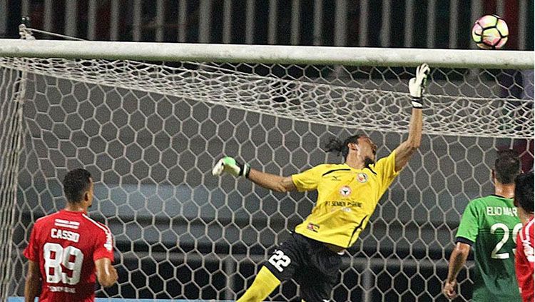 3 Kiper Yang Paling Sulit Dibobol Di Liga 1 2018 Adakah Dari Persib Indosport