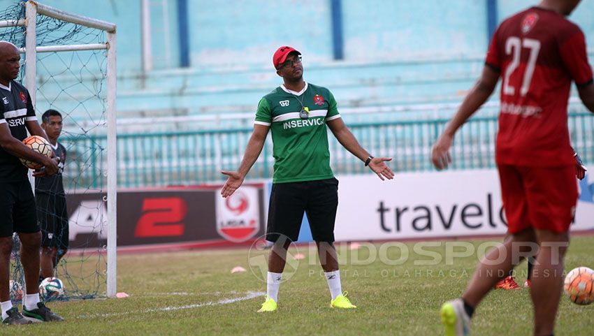 Fernando Sales didepak sebagai pelatih Persijap Jepara usai rentetan hasil buruk. Copyright: © Arief Setiadi/Indosport.com