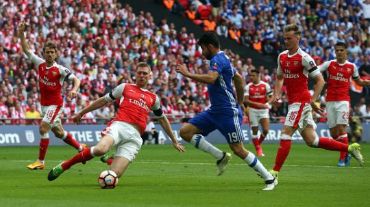 Arsenal pernah melawan Chelsea dalam ajang Final Piala FA, pada Mei lalu. Copyright: © Getty Images