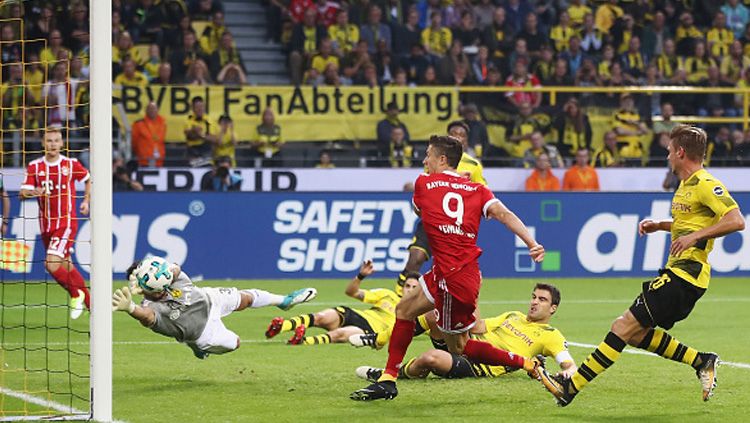 Borussia Dortmund vs Bayern Munchen dalam laga Piala Super Jerman 2017. Copyright: © Getty Images