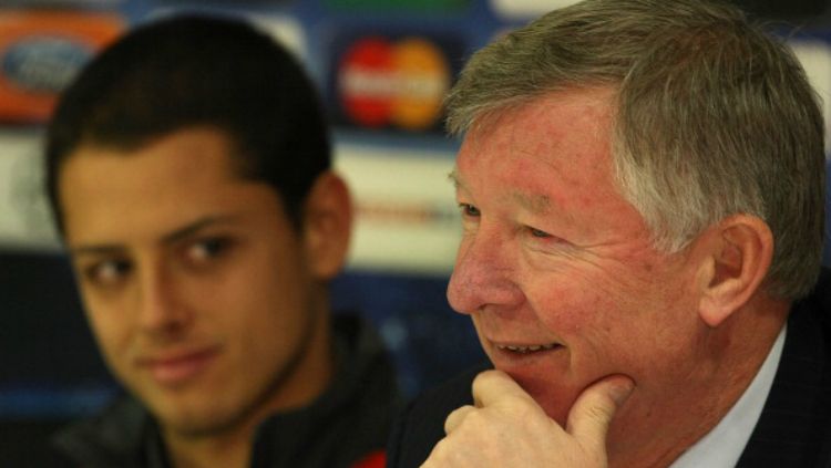 Sir Alex Ferguson dan Javier Hernandez. Copyright: © Getty Images