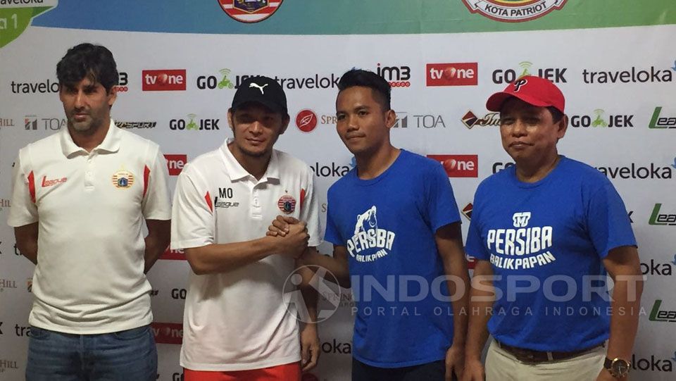 Persija Jakarta vs Persiba. Copyright: © Muhammad Adi Yaksa/Indosport.com
