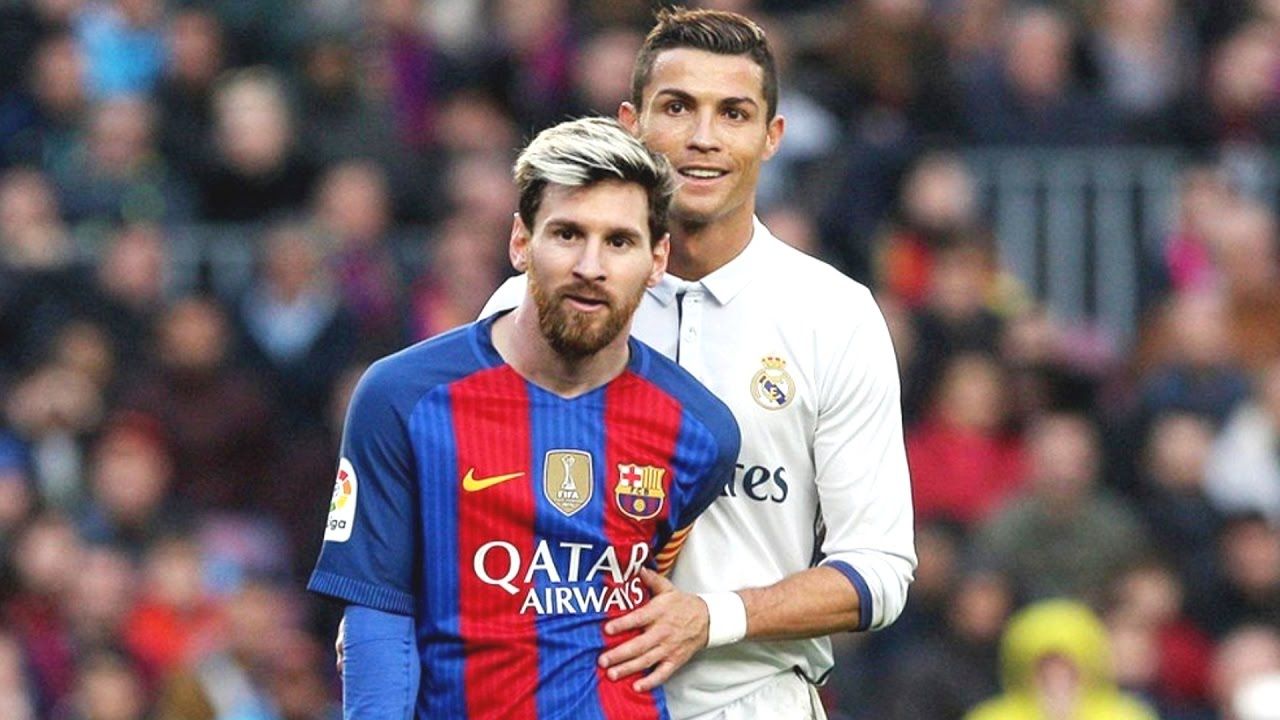 Lionel Messi dan Cristiano Ronaldo. Copyright: © YouTube.