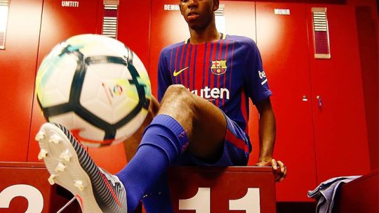 Oussmane Dembele bakal mendapatkan nomor punggung 11 di Barcelona. Copyright: © FC Barcelona