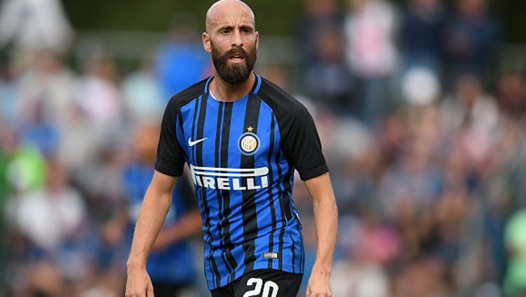 Langkah Fiorentina untuk memulangkan pemainnya, Borja Valero tampaknya bakal sedikit sulit. Pasalnya, Inter Milan memberikan syarat yang cukup berat. Copyright: © Getty Images