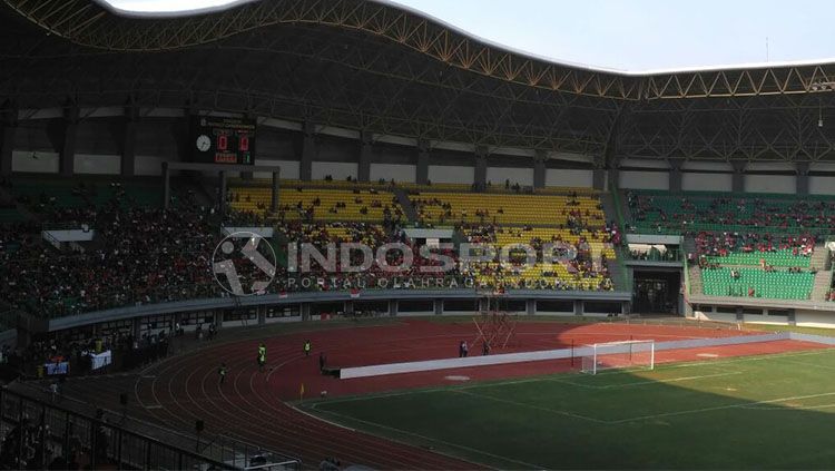 PSSI hampir pasti akan memakai Stadion Patriot, Bekasi sebagai kandang Timnas Indonesia di Piala AFF 2022. Copyright: © INDOSPORT/Petrus Manus Da Yerimon