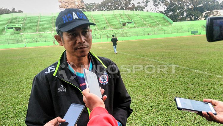 Pelatih Arema FC, Joko Susilo. Copyright: © Ian Setiawan/INDOSPORT