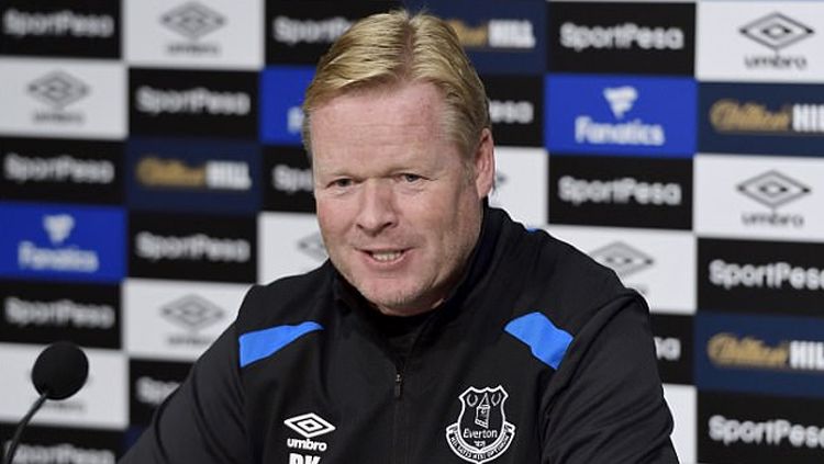 Pelatih Timnas Belanda yang juga pernah melatih Everton, Ronald Koeman, dikabarkan mengalami masalah jantung. Copyright: © dailymail.co.uk