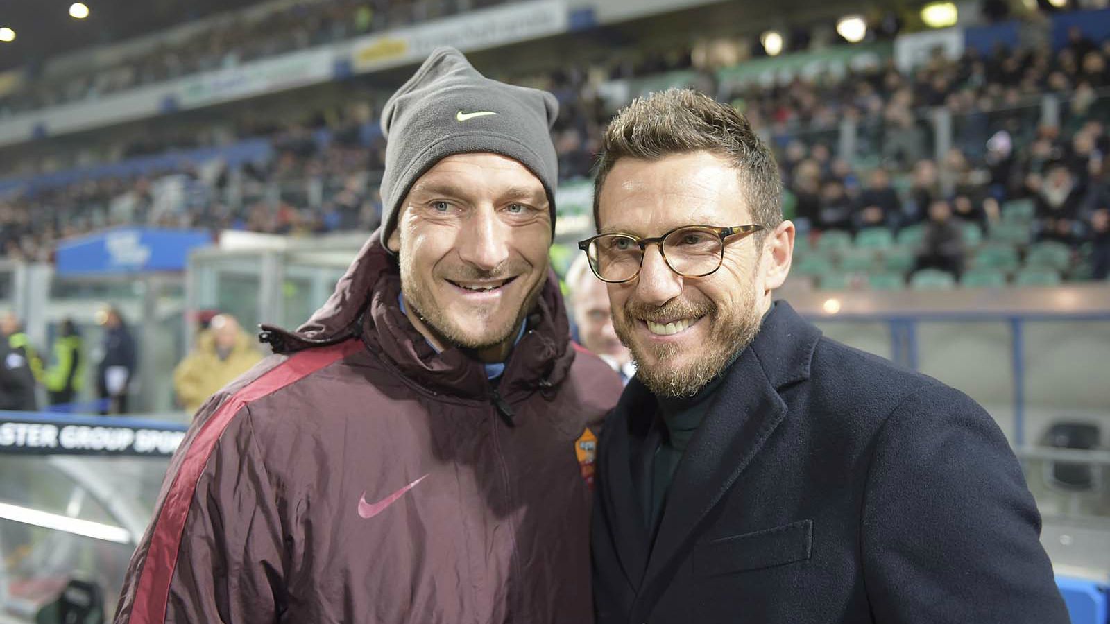 Francesco Totti bersama dengan Eusebio Di Francesco. Copyright: © Sportbible