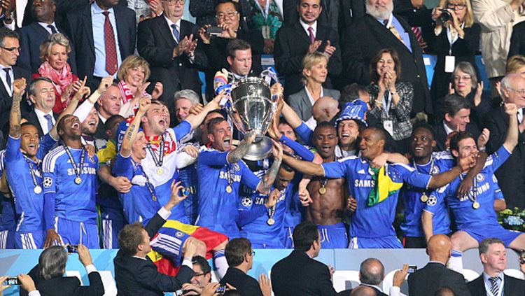 Chelsea meraih trofi pertama Liga Champions pada musim 2011/12. Copyright: © getty images