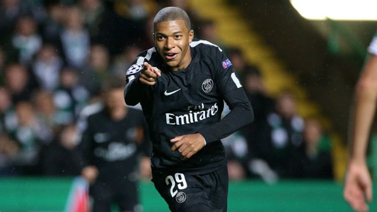 Kylian Mbappe tampil gemilang ketika Paris Saint-Germain mengalahkan Bayern Munchen 3-0 di kancah Liga Champions. Copyright: © getty images