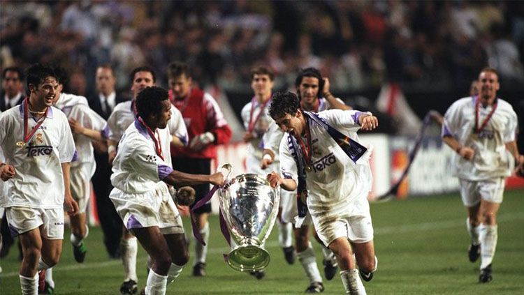 Skuat Real Madrid saat masih diperkuat Raul Gonzales, Christian Karembeu, dan Fernando Morientes. Copyright: © skysports.com