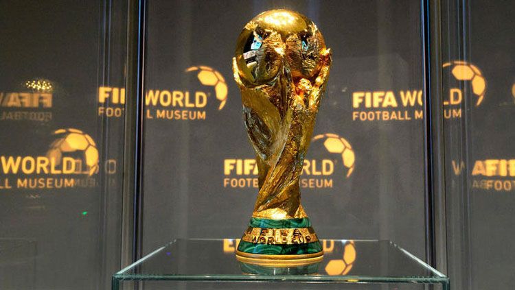 Trofi Piala Dunia Copyright: © getty images