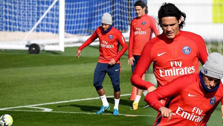 Neymar dan Edinson Cavani jalani latihan. Copyright: © getty images