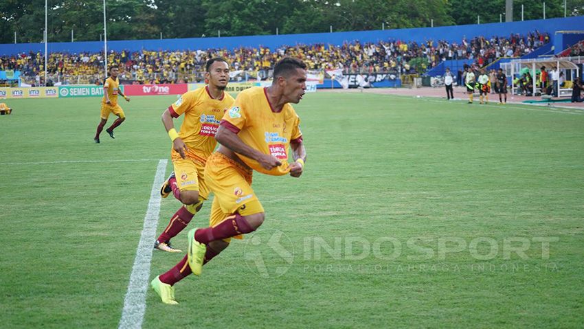 Sriwijaya FC berhasil menekuk Persija Jakarta 1-0 di Stadion Bumi Sriwijaya, Sabtu (7/10/2017). Copyright: © Muhammad Effendi/Indosport.com