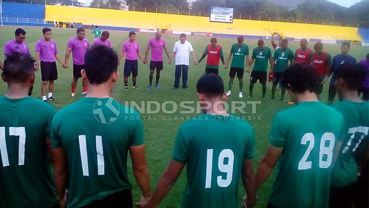 Pemain Sriwijaya FC dalam sesi latihan. Copyright: © INDOSPORT/M. Effendi