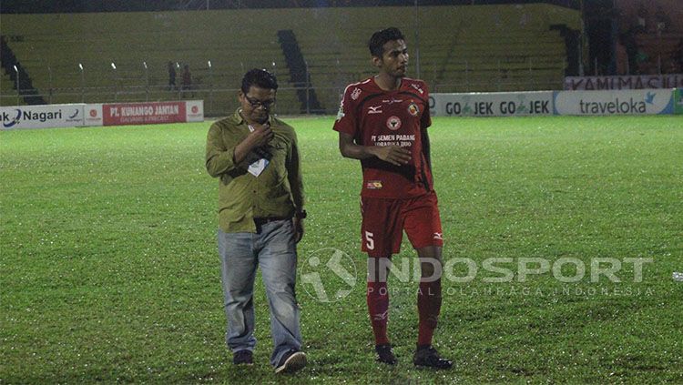 Delfi Adri dan Novrianto, Semen Padang. Copyright: © INDOSPORT/Taufik Hidayat