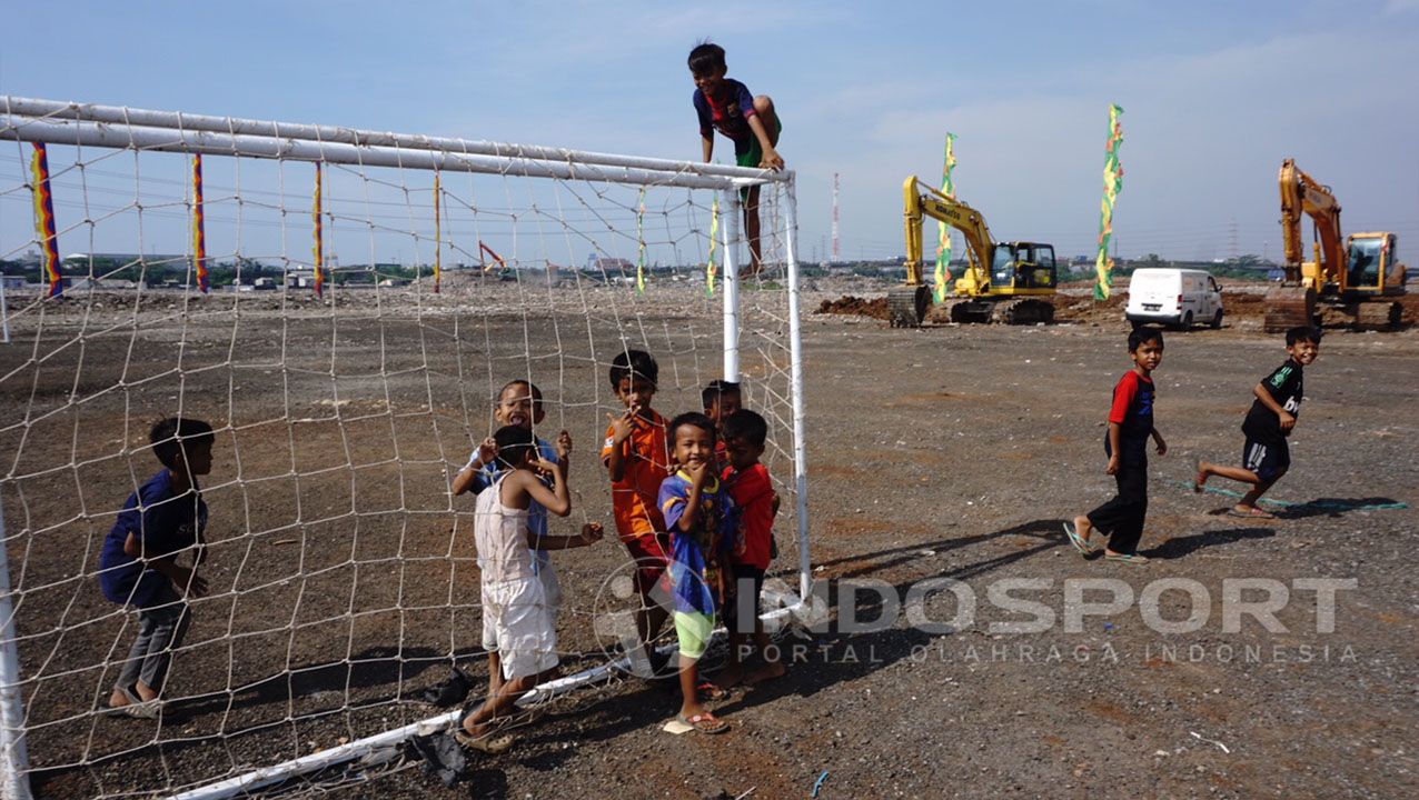 Kondisi Pembangunan Stadion BMW Copyright: © Herry Ibrahim/Soicaumienbac.cc