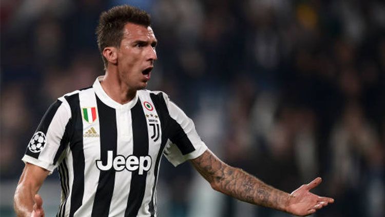 Mario Mandzukic memilih tidak mengikuti latihan bersama Juventus sebelum masalah transfernya selesai. Copyright: © INDOSPORT