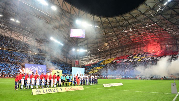 Kondisi Stade Velodrome saat Derbi Prancis akan berlangsung. Copyright: © INDOSPORT