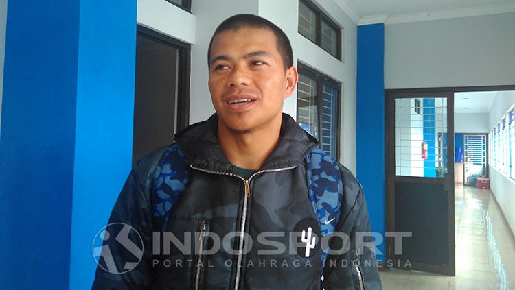 Penyerang senior Persib Bandung, Tantan. Copyright: © Indosport/Arif Rahman