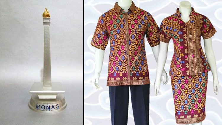 Miniatur Monas (kiri) dan Pakaian Batik cendera mata yang bisa dijadikan oleh-oleh di ajang Asian Games 2018 oleh negara peserta selain Indonesia. Copyright: © DolphinAntik/KursusJahitYogya