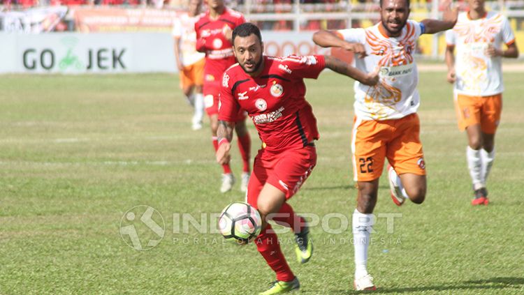 Marcel Sacramento, striker Semen Padang Copyright: © Indosport/Taufik Hidayat