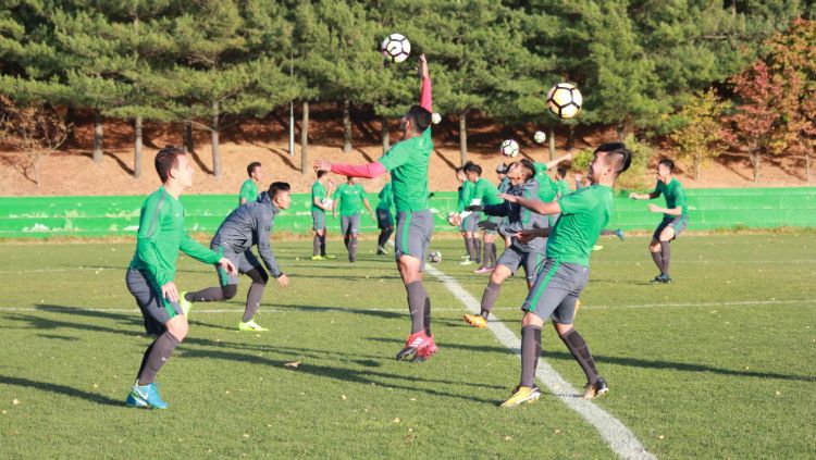 Latihan perdana Timnas U-19 di Korea Selatan. Copyright: © PSSI