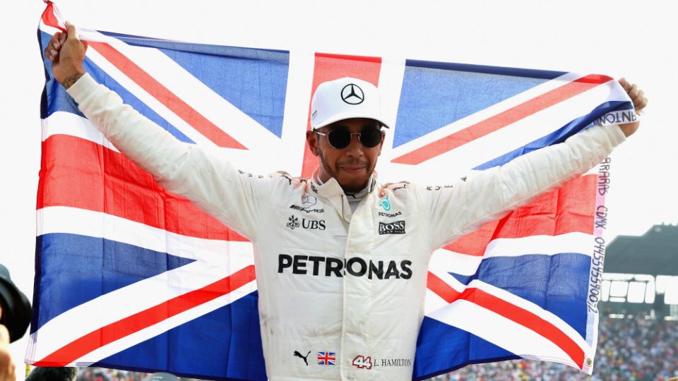 Lewis Hamilton saat dipastikan jadi juara dunia 2017 di GP Meksiko. Copyright: © INDOSPORT