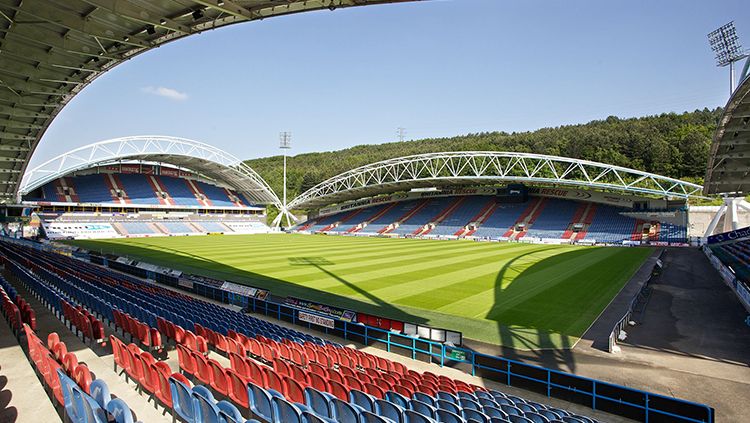 Kandang Huddersfield Town, John Smith’s Stadium Copyright: © The Sun