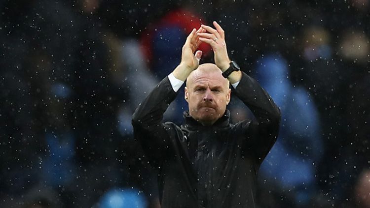 Pelatih sepak bola Burnley, Sean Dyche, membongkar rahasia timnya mampu mengalahkan Liverpool dalam pertandingan Liga Inggris 2020-2021 di Stadion Anfield. Copyright: © INDOSPORT