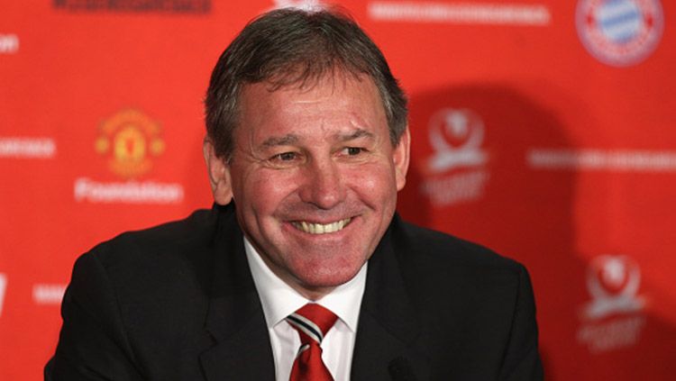 Legenda Manchester United, Bryan Robson. Copyright: © INDOSPORT