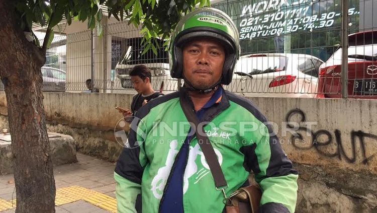 Driver Ojek Online. Copyright: © Muhammad Adiyaksa/INDOSPORT