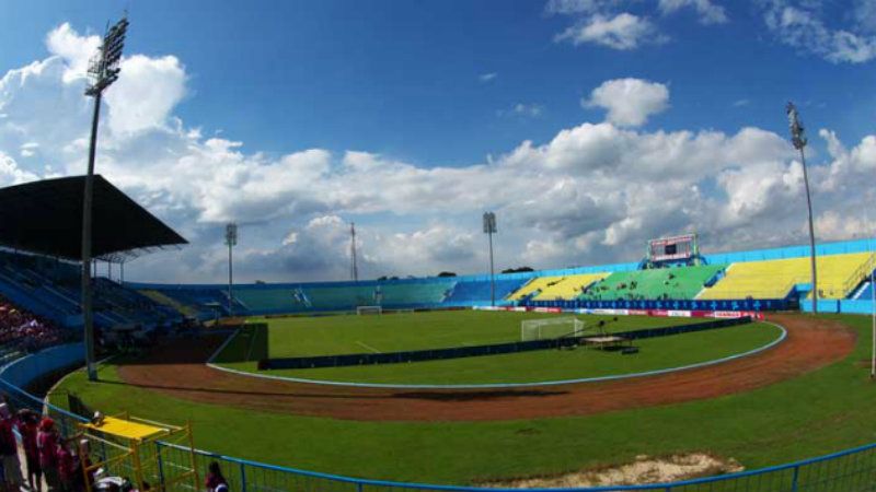 Stadion Kanjuruhan akan menjadi lokasi laga Arema FC vs Perseru Badak Lampung di Liga 1 2019. Copyright: © Footballtripper
