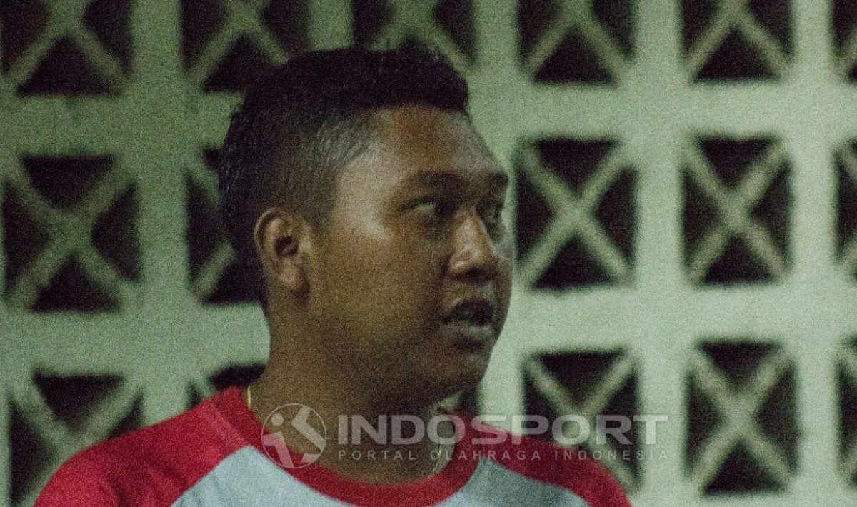 Penerjemah Simon McMenemy, Antonio Ishariadi. Copyright: © Herry Ibrahim/INDOSPORT