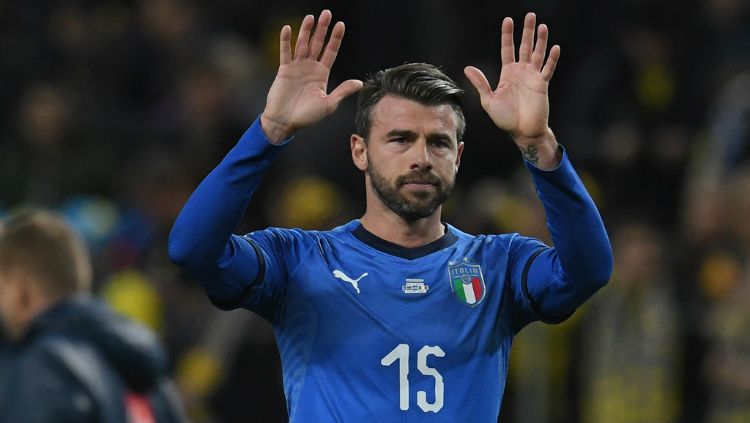 Barzagli saat membela Italia saat menghadapi Swedia Copyright: © Getty Images