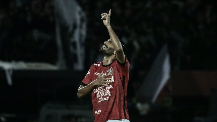 Marcos Flores saat masih membela Bali United. Copyright: © http://www.baliutd.com