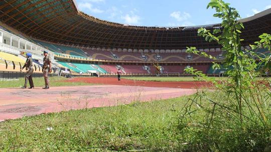 Stadion Utama Bekas PON Riau yang terbengkalai. Copyright: &copy; Media Indonesia