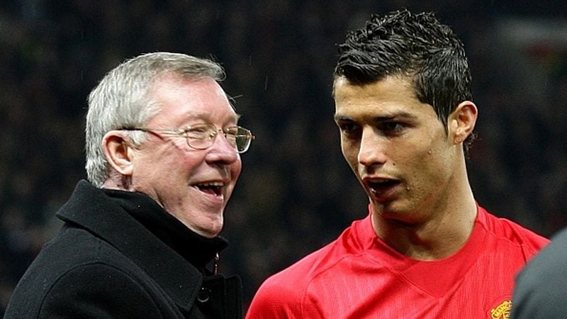 Cristiano Ronaldo bersama Sir Alex Ferguson ketika di Manchester United. Copyright: © Getty Images