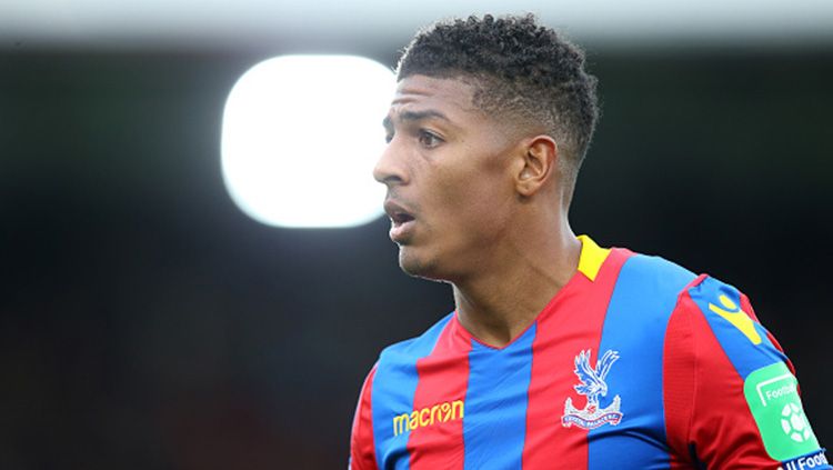 Patrick van Aanholt. Copyright: © INDOSPORT