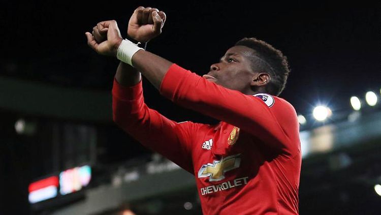 Selebrasi khusus Pogba usai mencetak gol ke gawang Newcastle United. Copyright: © CNN