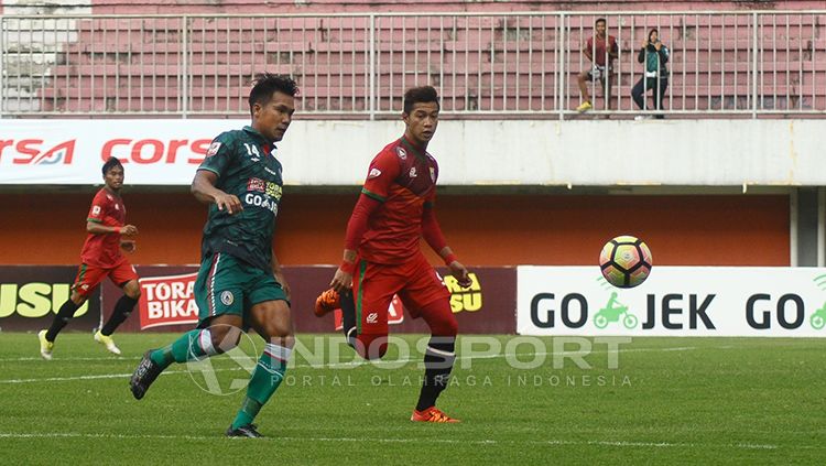 Riski Novriansyah masih ingin membela PSS di musim depan. Copyright: © Indosport/Prima P