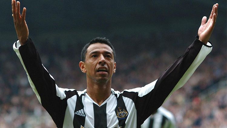 Nolberto Solano saat masih membela Newcaslte United. Copyright: © goal.com